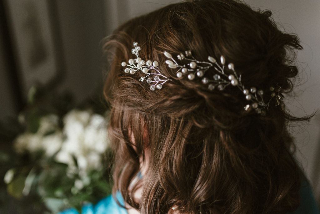 Bride's wedding hair