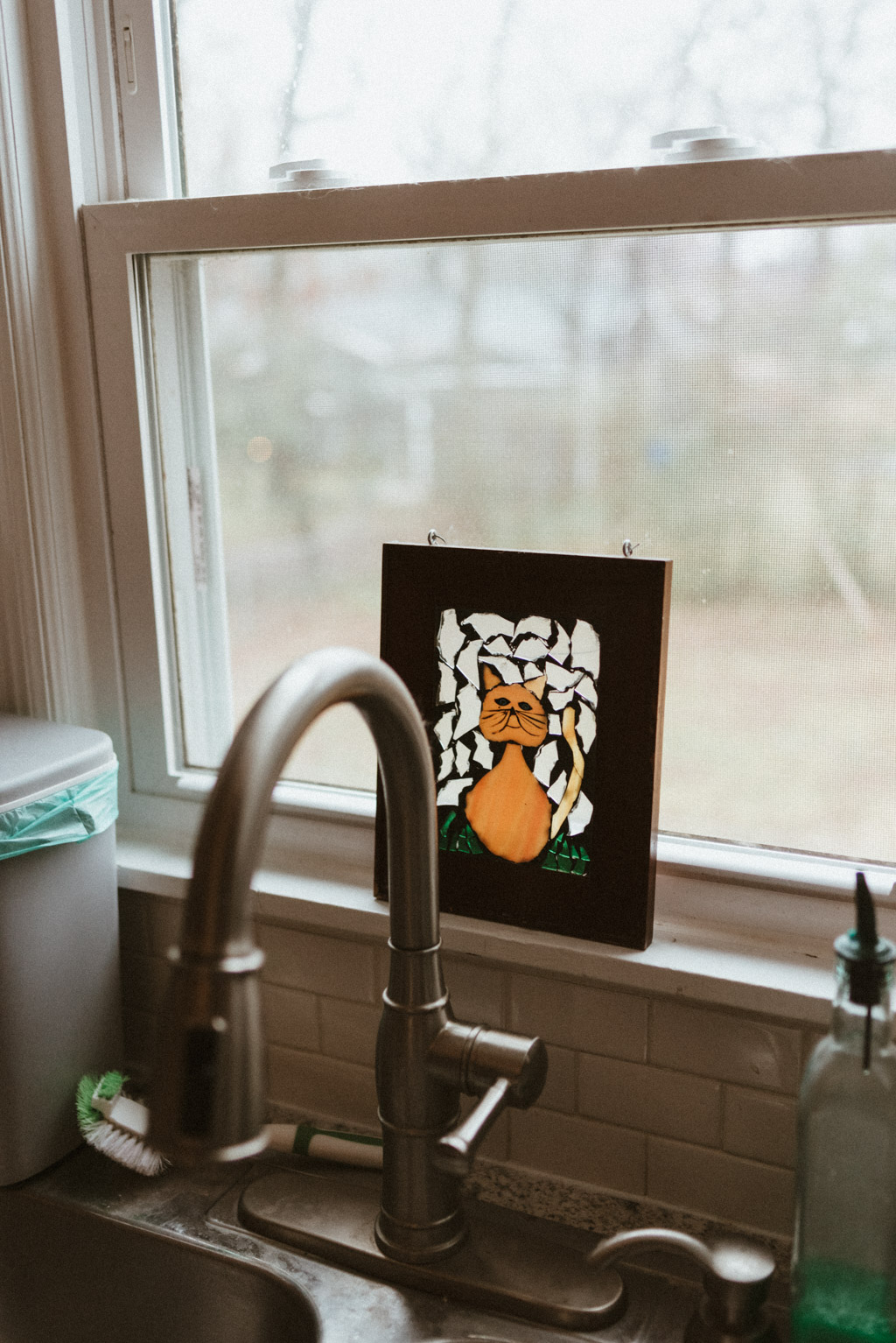 Cat stained glass kitchen sink